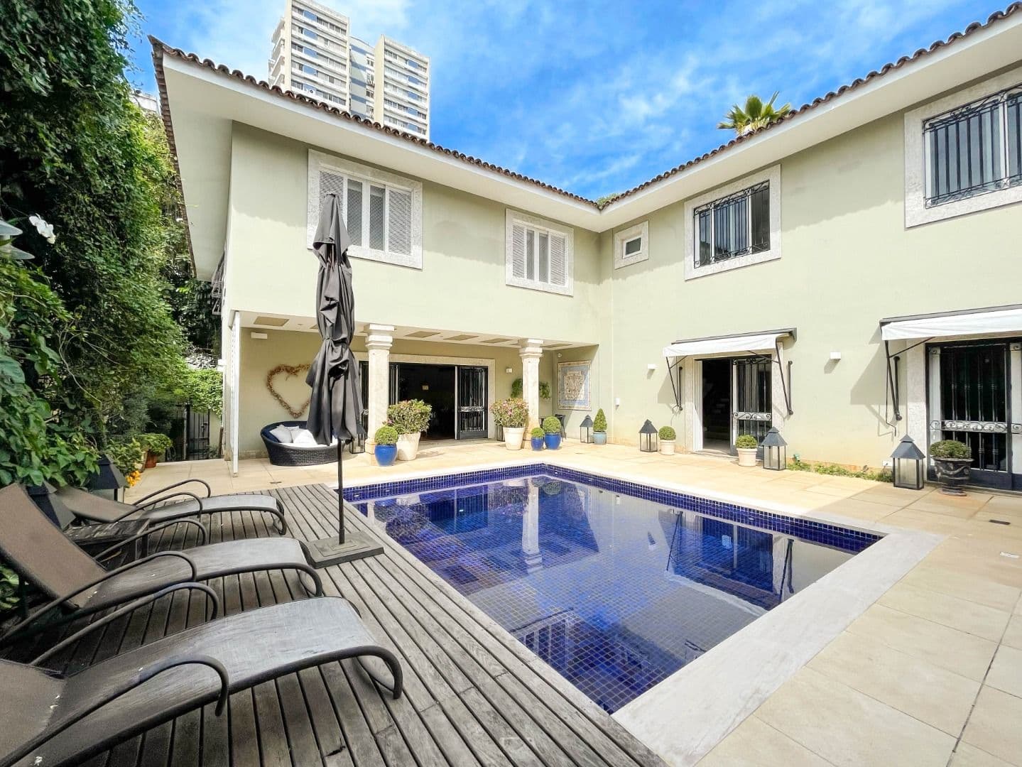 Casa 5 quartos 750m² - Leblon