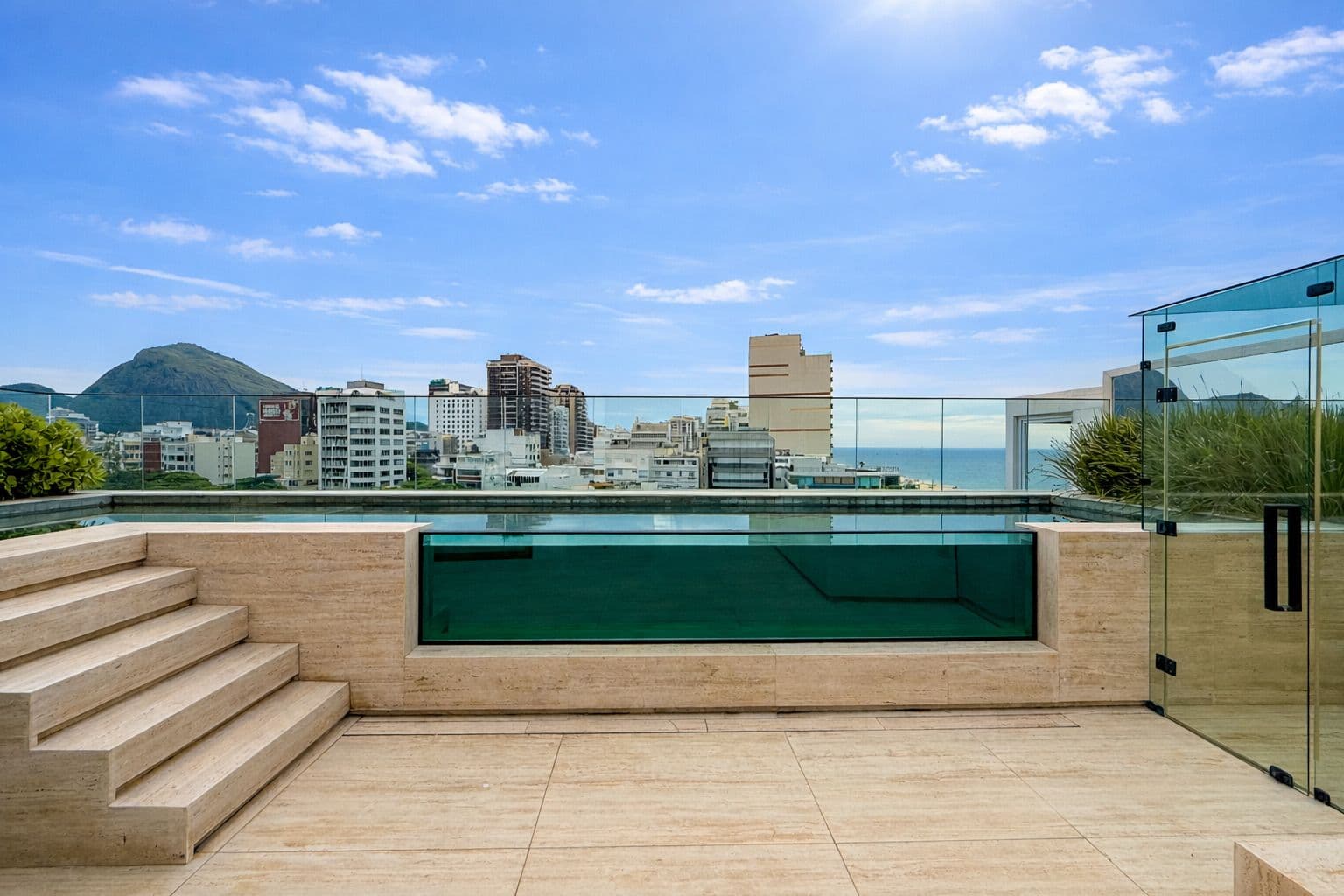 Cobertura 5 quartos 746m² - Leblon