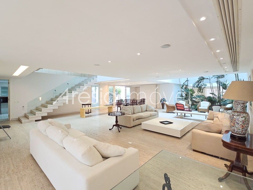 Casa 3 quartos 1100m² - Leblon